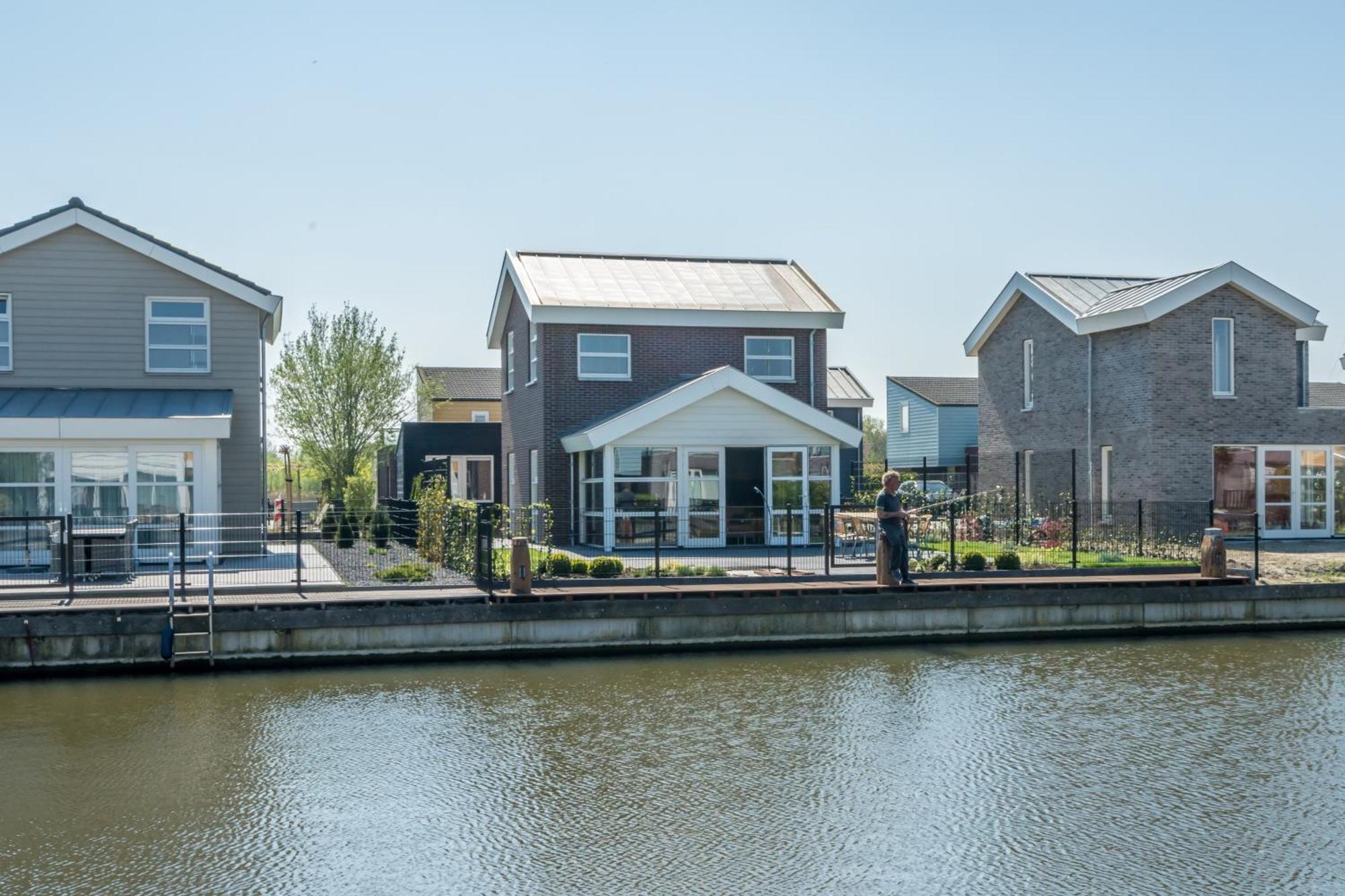 Nautic Rentals - Marinapark Oude-Tonge Exterior photo